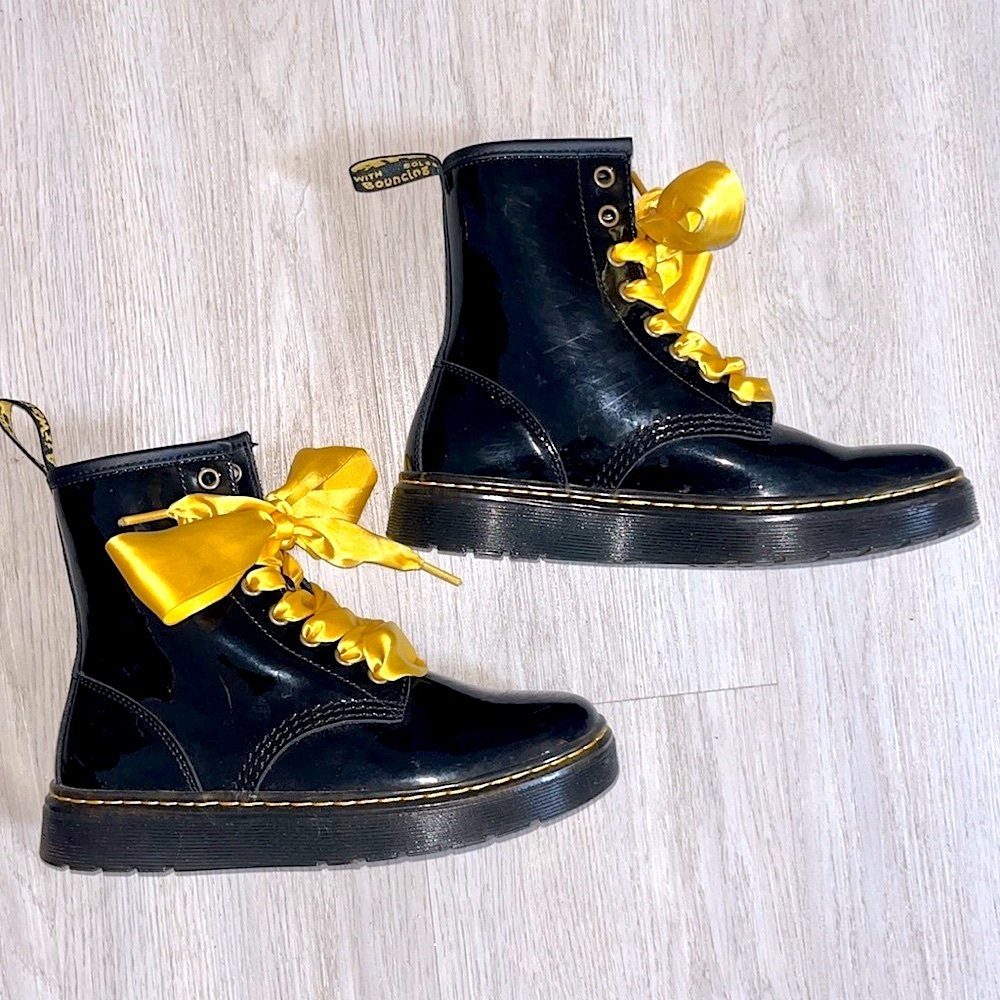 Dr. Marten's Zavala Women's Combat Boots Size 6